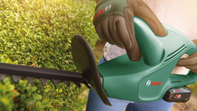 Akku-Heckenschere EasyHedgeCut 18-45 Bosch